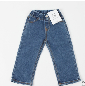 Straight Jeans